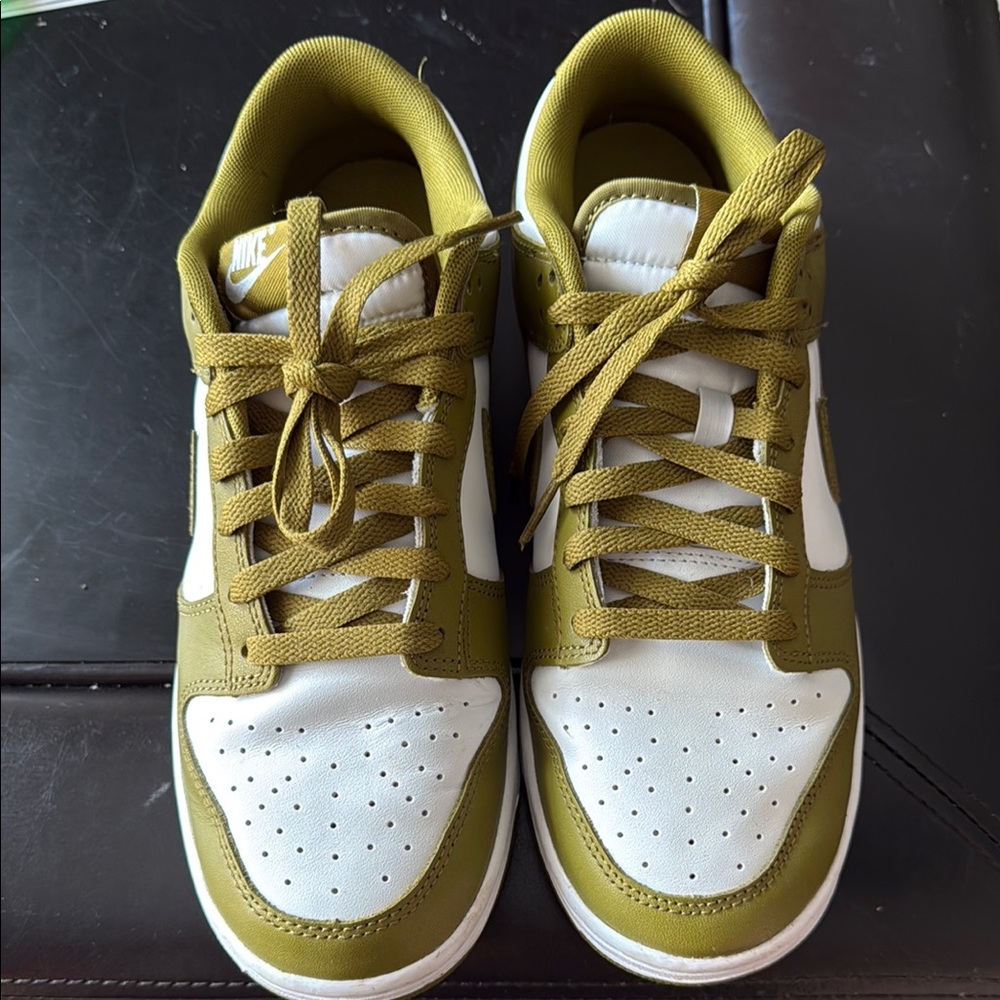 Nike Dunks Low- Olive and white. Like New.